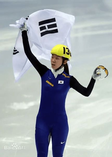 滑冰運動(dòng)員的速度_我國速度滑冰的名人_歷史第一速度滑冰運動(dòng)員