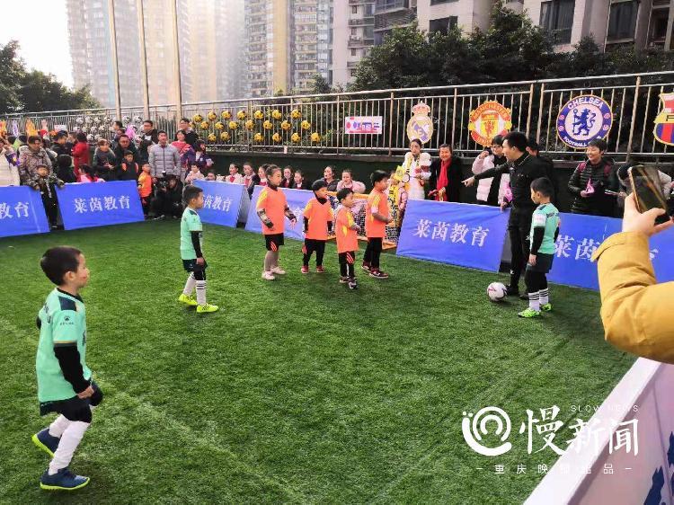 足球規則幼兒游戲有哪些_足球規則幼兒游戲教案_關(guān)于足球的幼兒游戲規則
