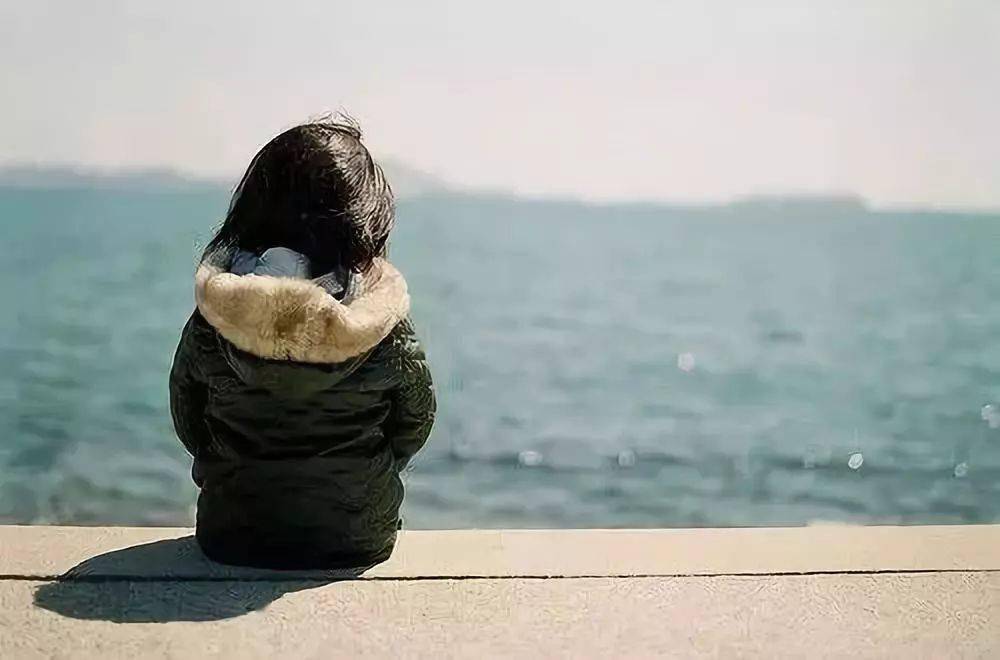 足球踢職業(yè)怎么走流程_踢足球的崗位_踢足球的崗位以及規則