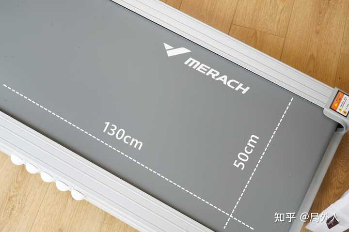 健身房的跑步機一般什么價(jià)位_買(mǎi)跑步機還是去健身房_健身房那種跑步機多少錢(qián)一臺