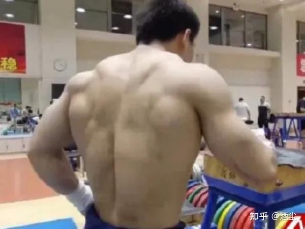 里約奧運會(huì )舉重運動(dòng)員冠軍_里約奧運會(huì )舉重冠軍外籍_里約奧運男子舉重冠軍