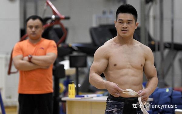 奧運冠軍舉重之死_奧運舉重冠軍落魄_史上最慘舉重奧運冠軍