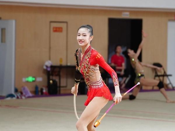 四川健兒出征東奧會(huì )鄒敬園為奪獎熱門(mén)選手