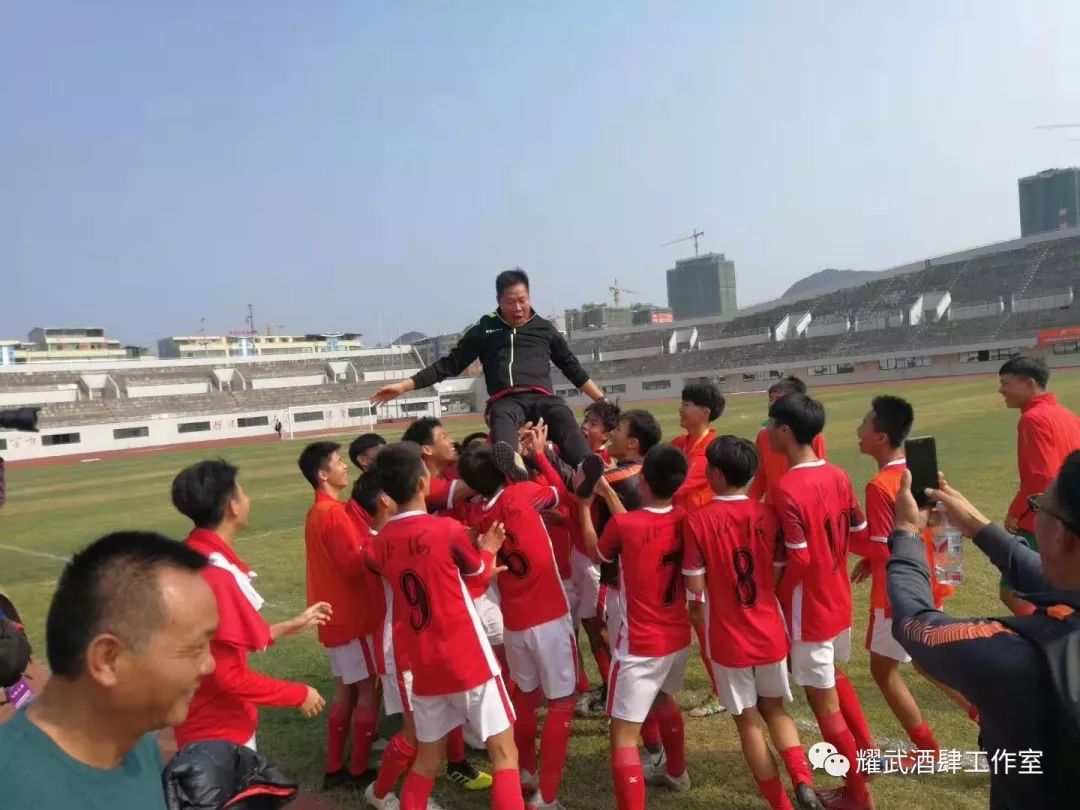 柳州市足球隊員_柳州足球冠軍有哪些人_柳州足球冠軍人有哪些