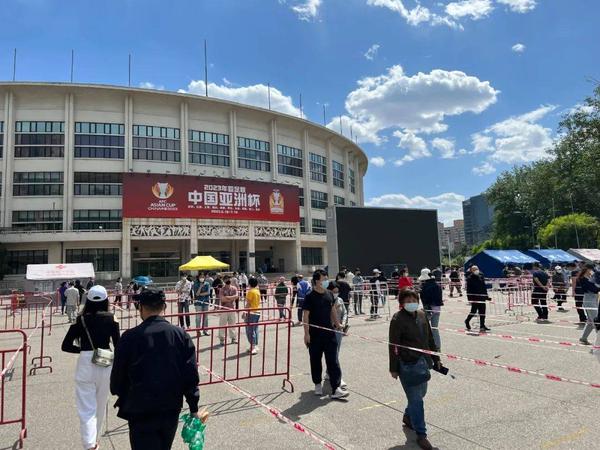 中國足球人和中國體育人如何往前走？