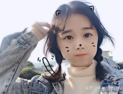 搞笑高中女生運動(dòng)會(huì )視頻_高中運動(dòng)會(huì )女生搞笑_搞笑高中女生運動(dòng)會(huì )文案