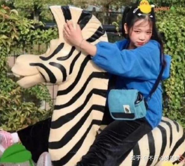 搞笑高中女生運動(dòng)會(huì )文案_高中運動(dòng)會(huì )女生搞笑_搞笑高中女生運動(dòng)會(huì )視頻