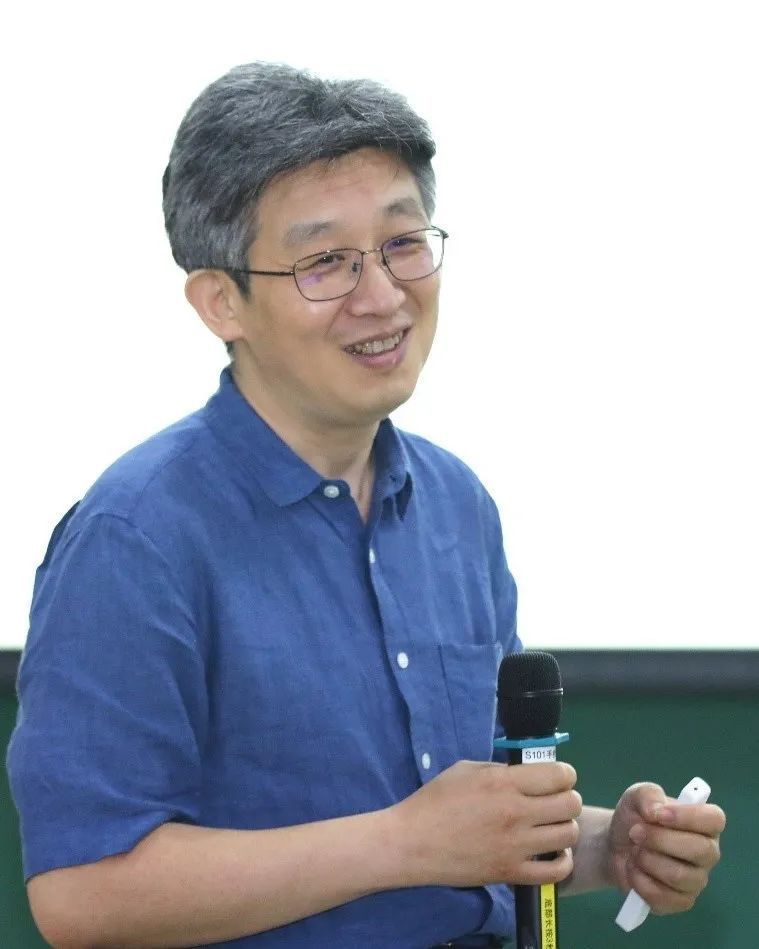 籃球規則的圖片_籃球規則圖解通俗圖文_體育場(chǎng)打籃球比賽規則圖片