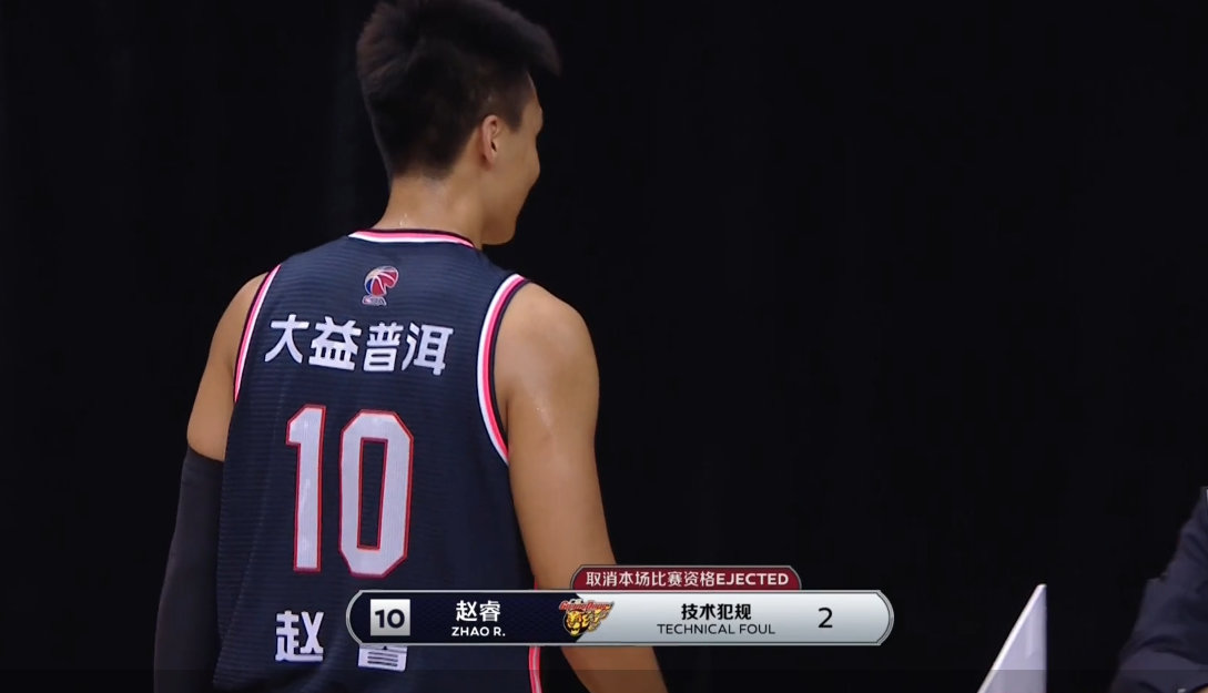 李根“踢襠”到底冤不冤？微博回應：培養優(yōu)