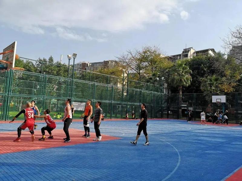 晉江市籃球隊隊員名單_晉江市籃球比賽冠軍名單_晉江籃球隊cba